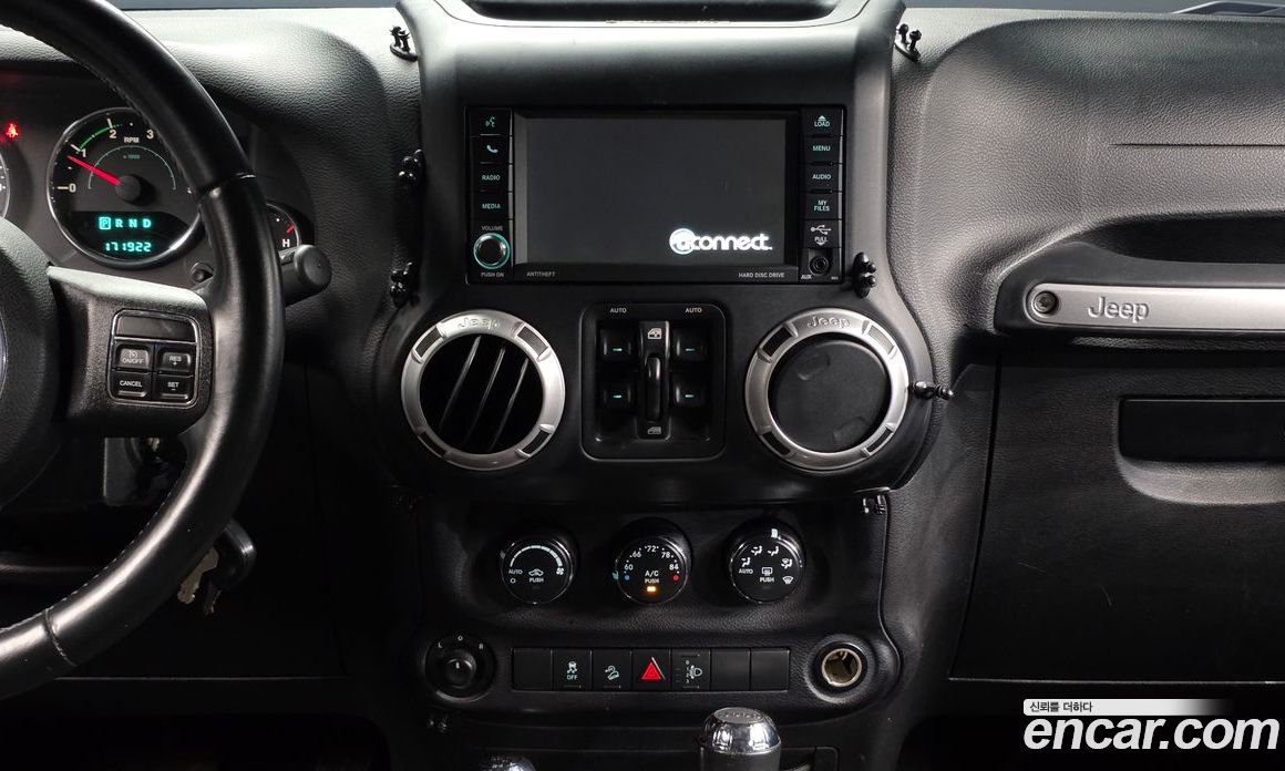 Jeep Wrangler (JK) фото 13