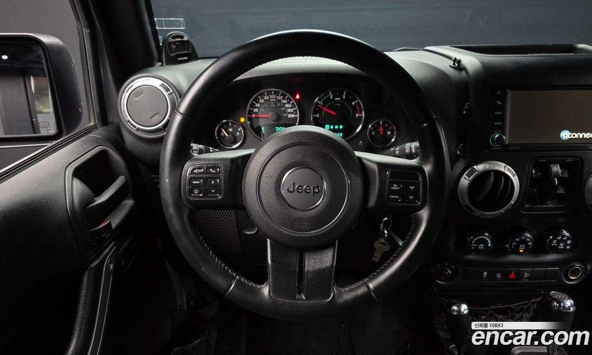 Jeep Wrangler (JK) фото 14
