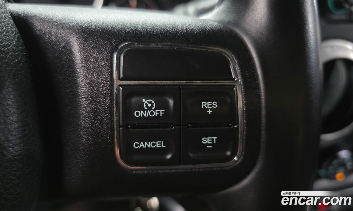 Jeep Wrangler (JK) фото 15