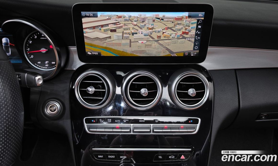 Mercedes-Benz C-Class W205 фото 14