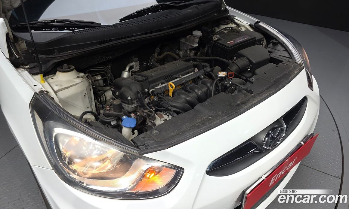 Hyundai Accent (New Type) фото 6