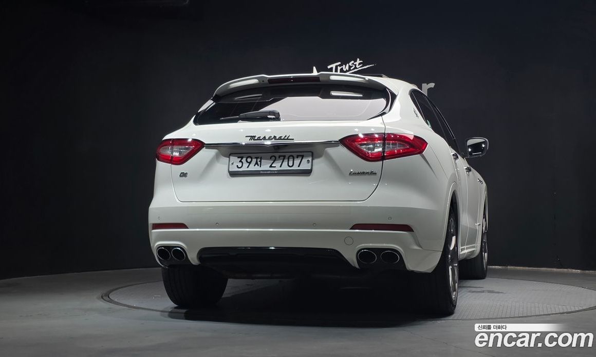 Maserati Levante фото 4