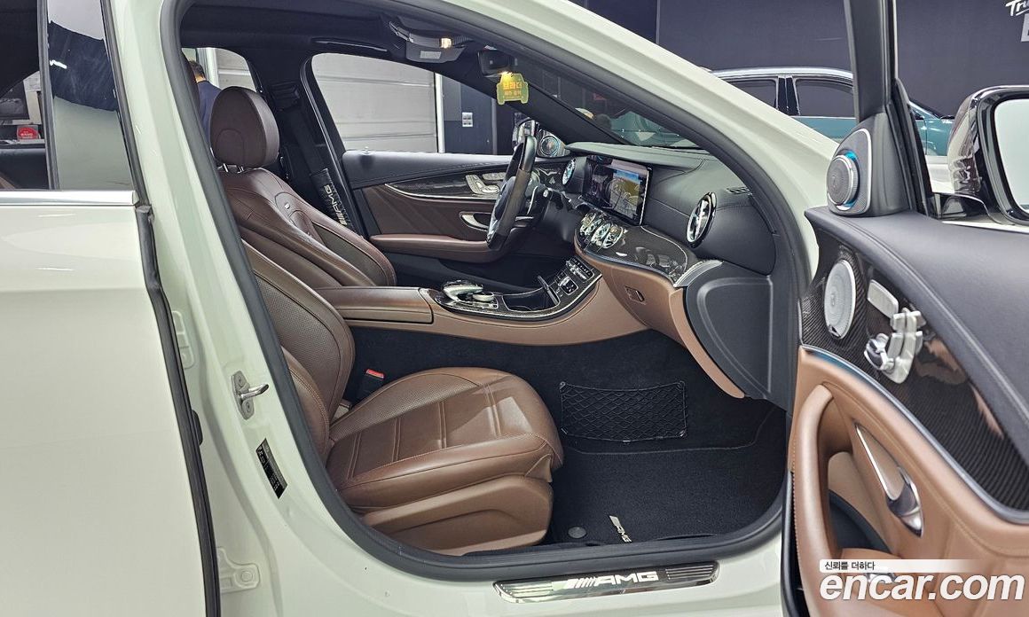 Mercedes-Benz E-Class W213 фото 11