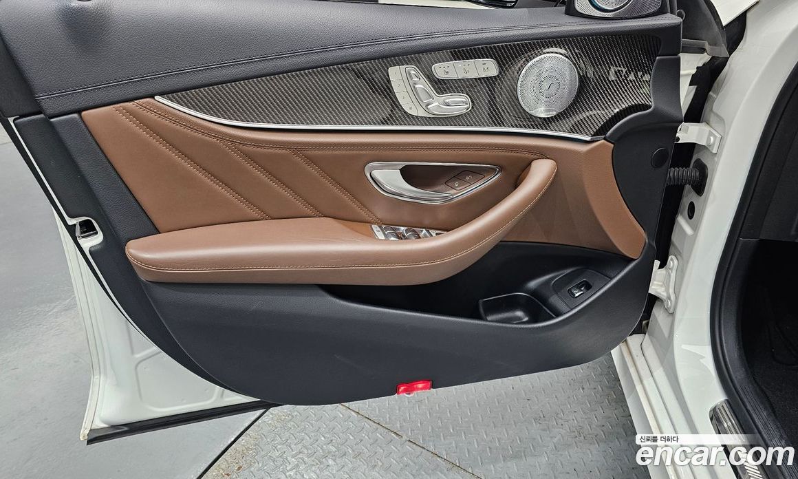Mercedes-Benz E-Class W213 фото 24