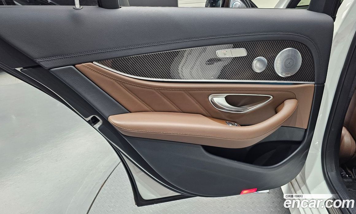 Mercedes-Benz E-Class W213 фото 25