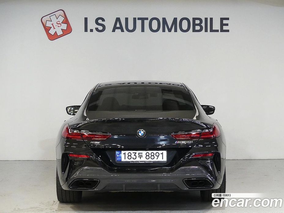 BMW 8-Series (G15) фото 4