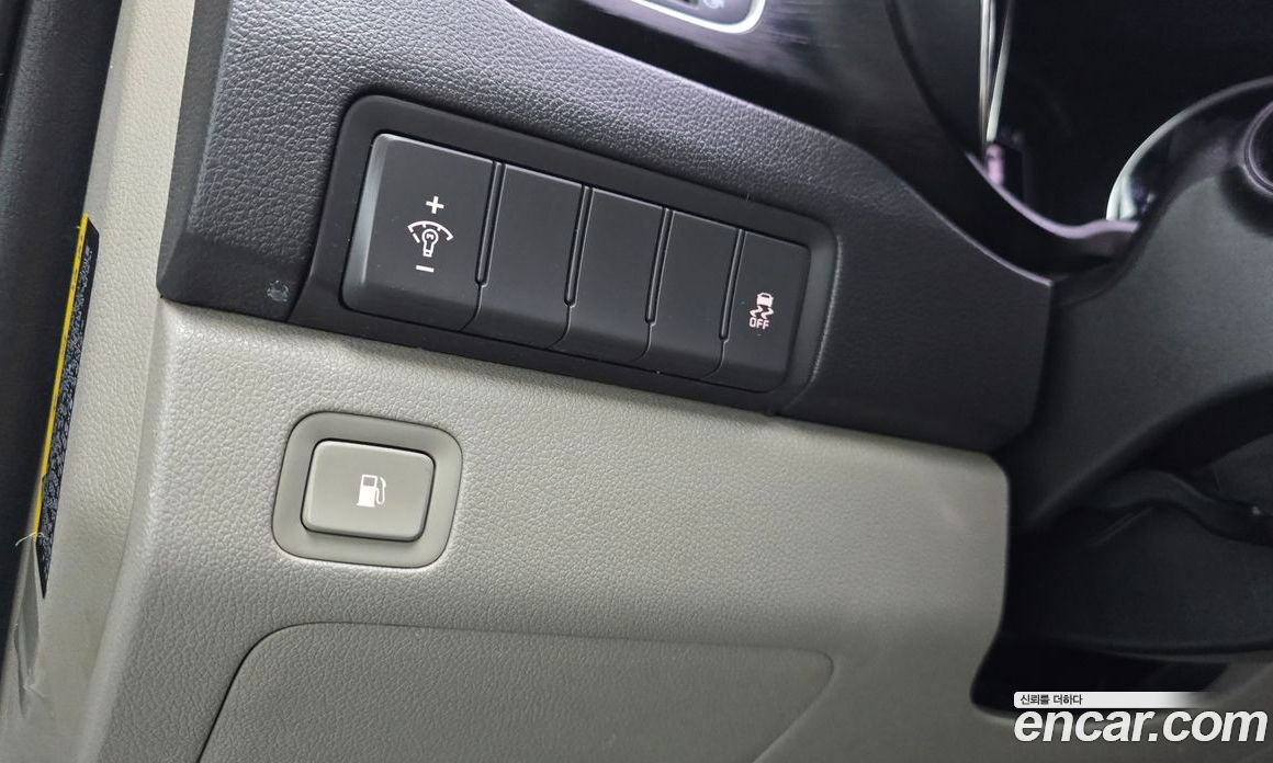 Kia Carnival 3rd Gen фото 16