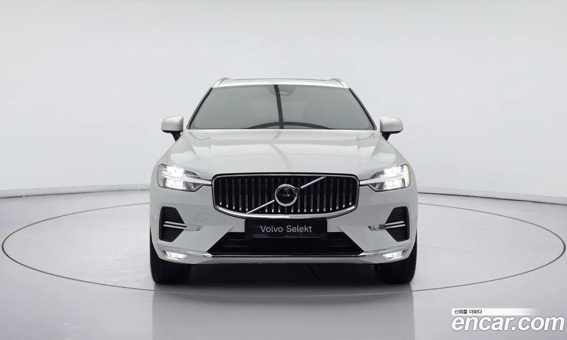 Volvo XC60 2nd Gen фото 3