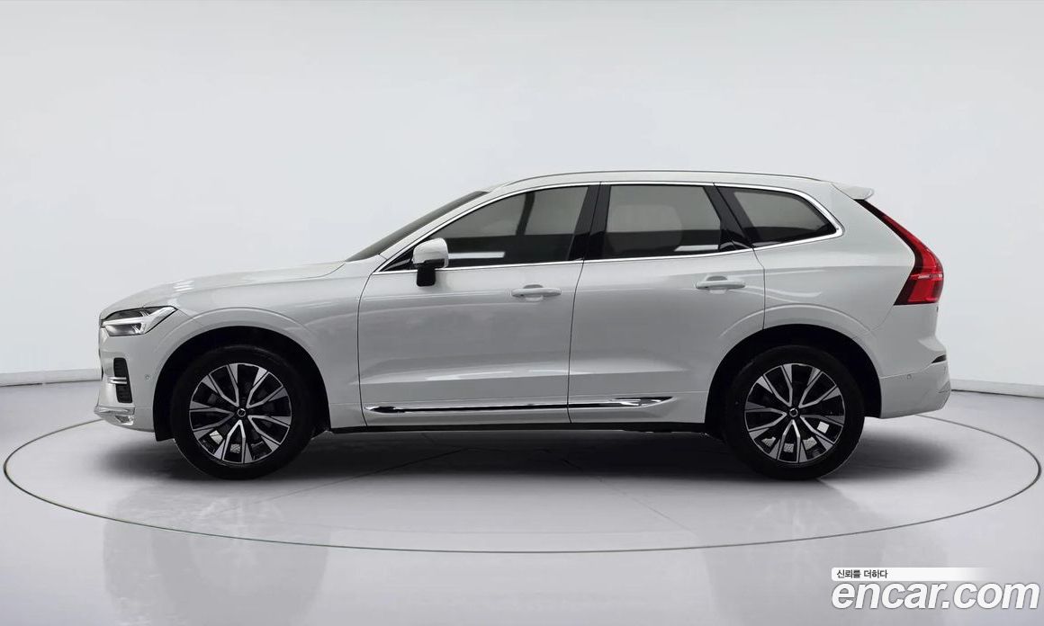 Volvo XC60 2nd Gen фото 4