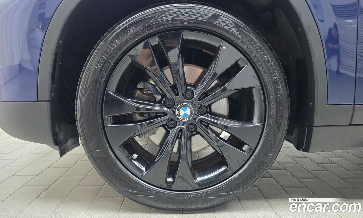 BMW X1 (F48) фото 4