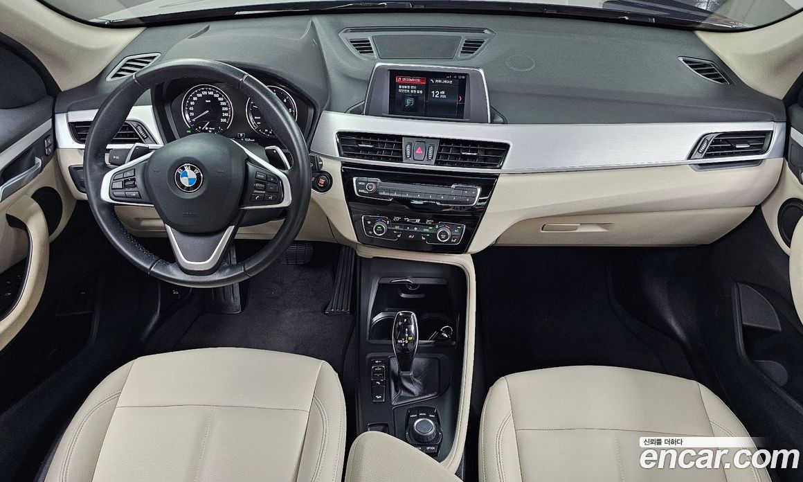 BMW X1 (F48) фото 6