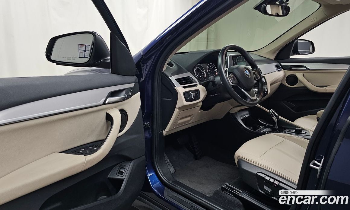 BMW X1 (F48) фото 9