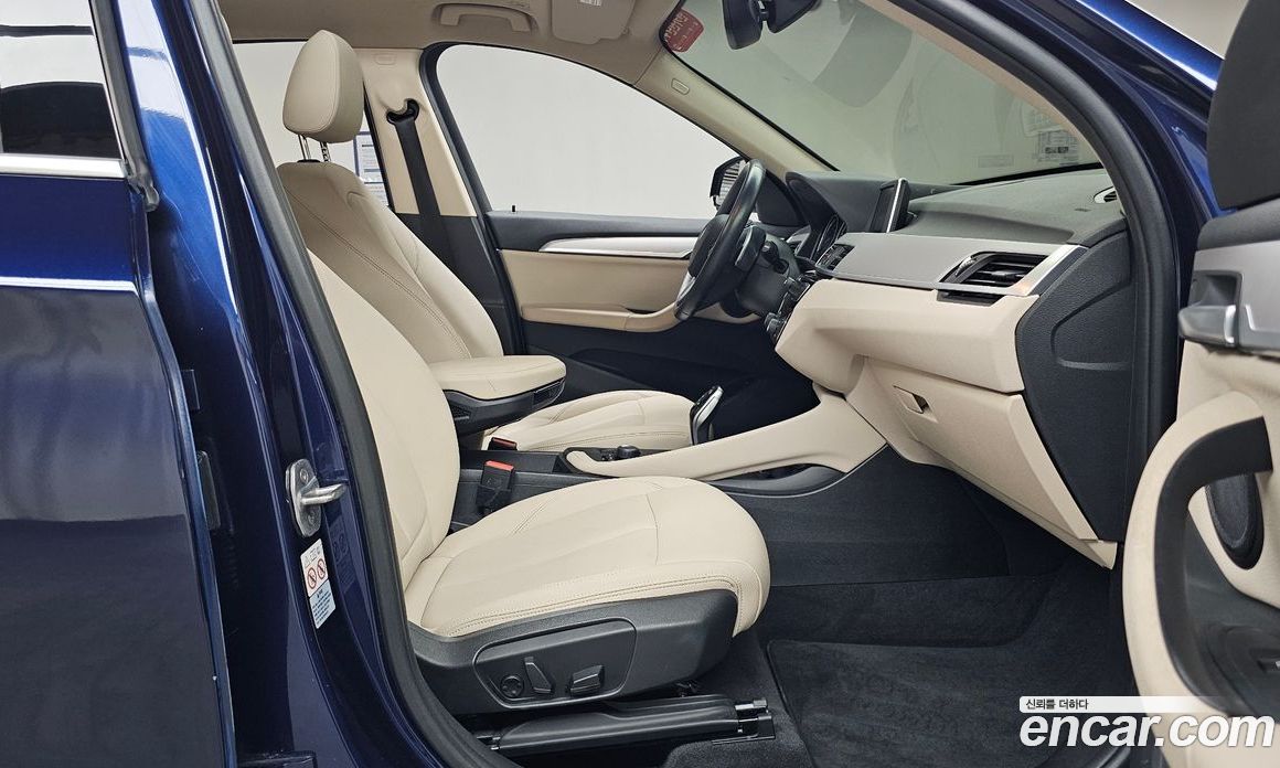 BMW X1 (F48) фото 10