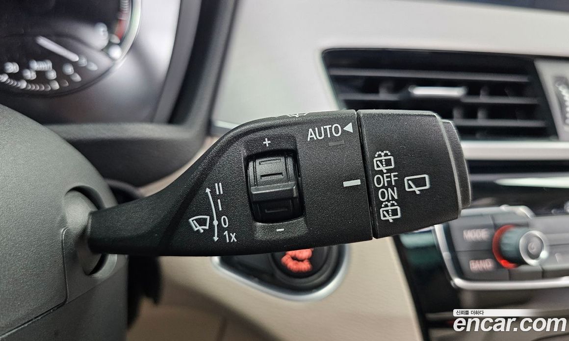 BMW X1 (F48) фото 16