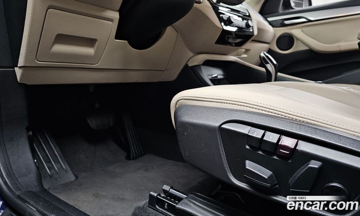 BMW X1 (F48) фото 17