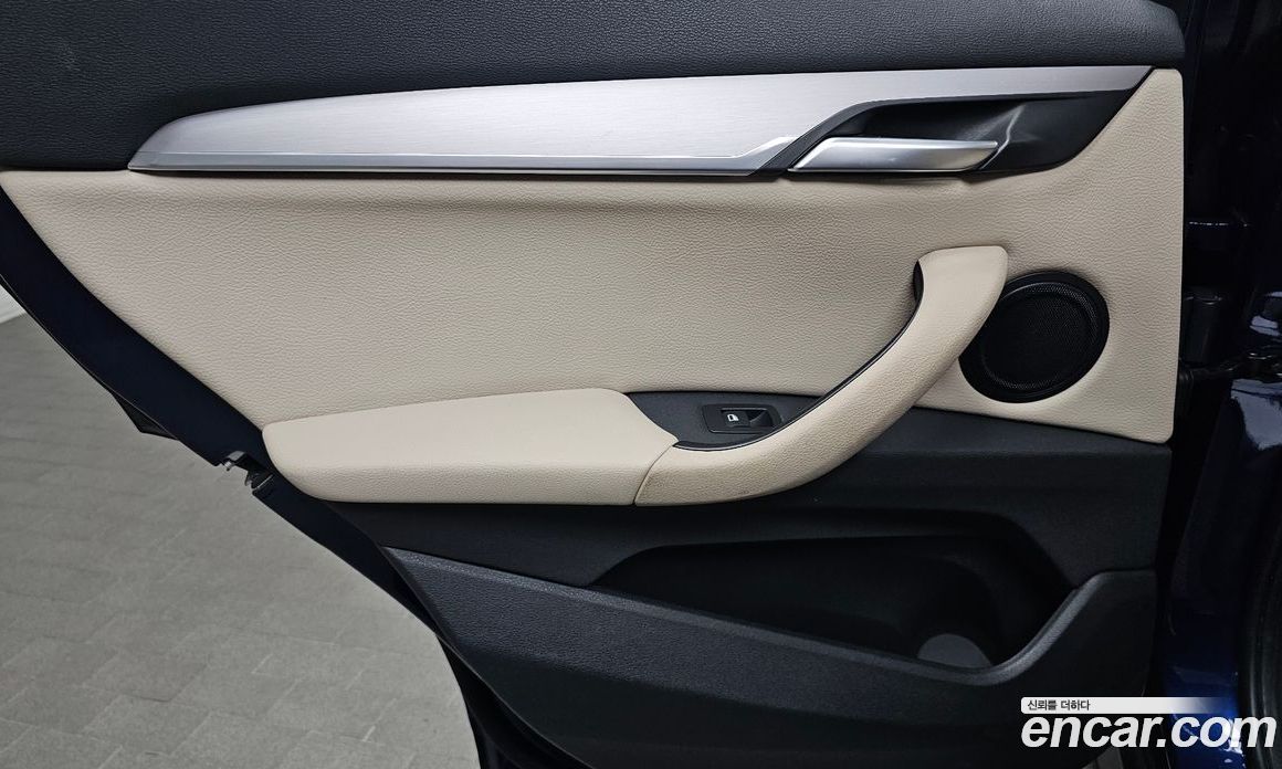 BMW X1 (F48) фото 25