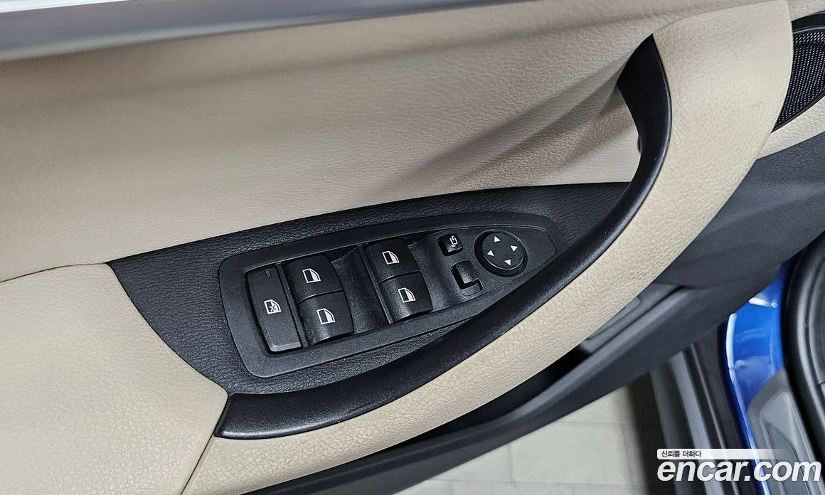 BMW X1 (F48) фото 27