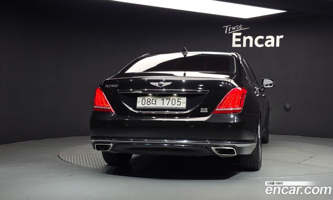 Genesis EQ900 фото 4