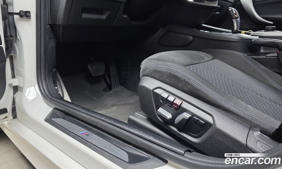 BMW 1-Series (F20) фото 12