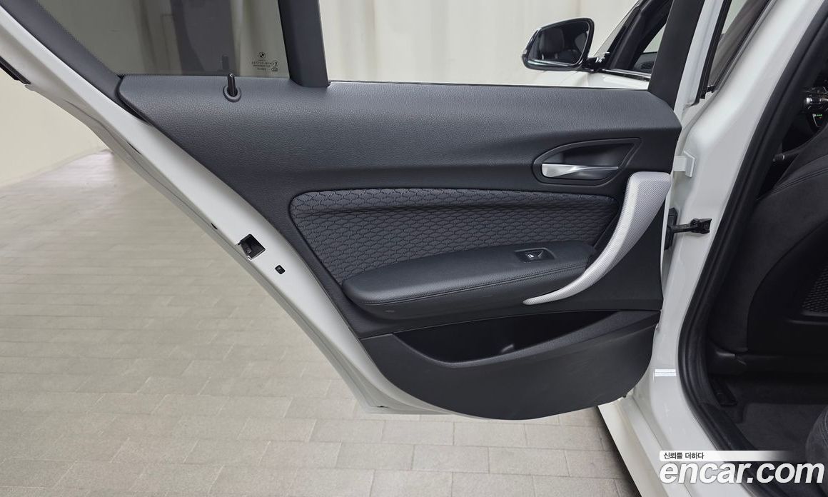 BMW 1-Series (F20) фото 25