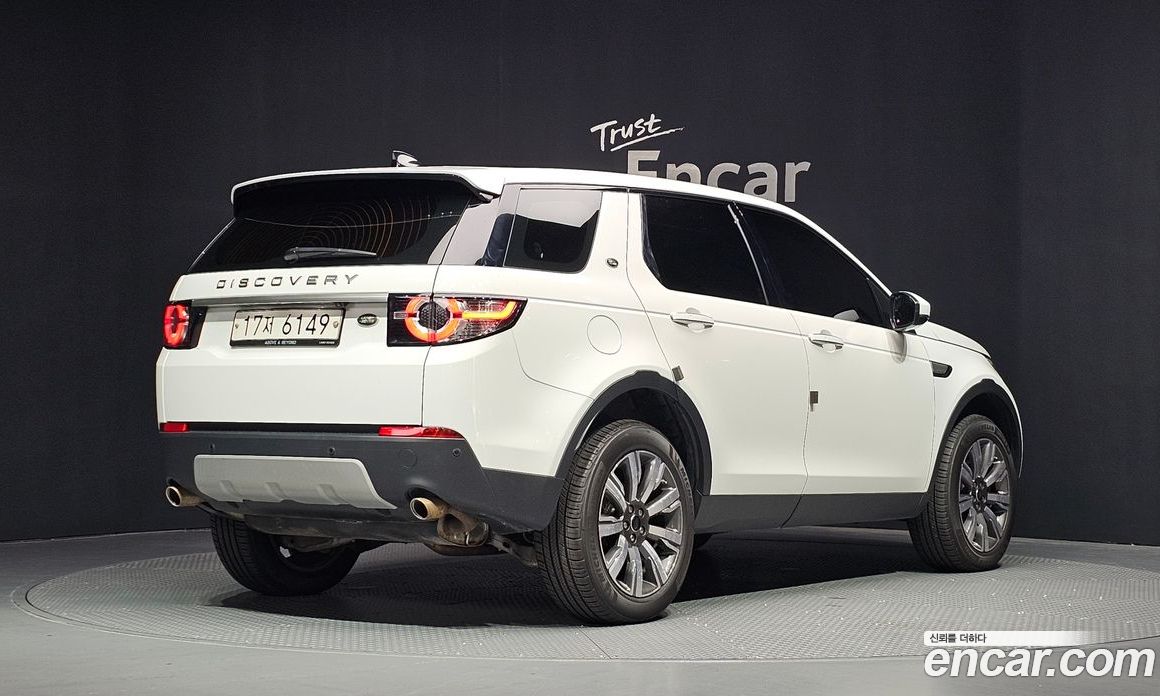 Land Rover Discovery Sport 1st Gen фото 2
