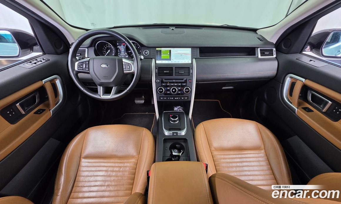 Land Rover Discovery Sport 1st Gen фото 7