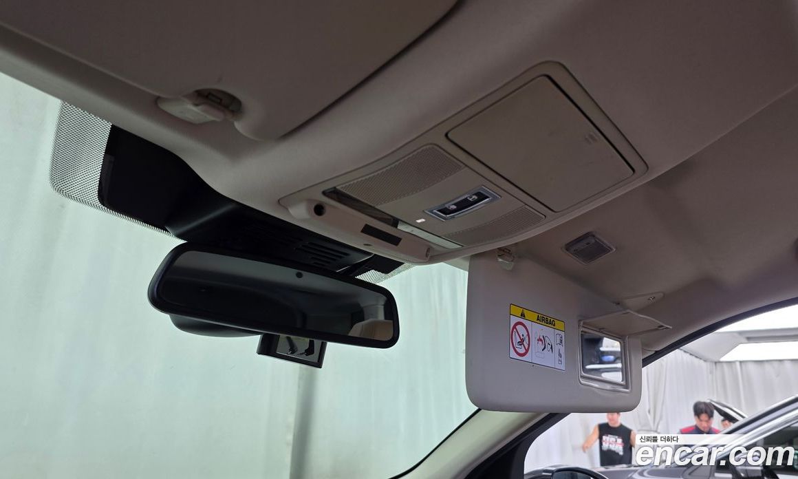 Land Rover Discovery Sport 1st Gen фото 18