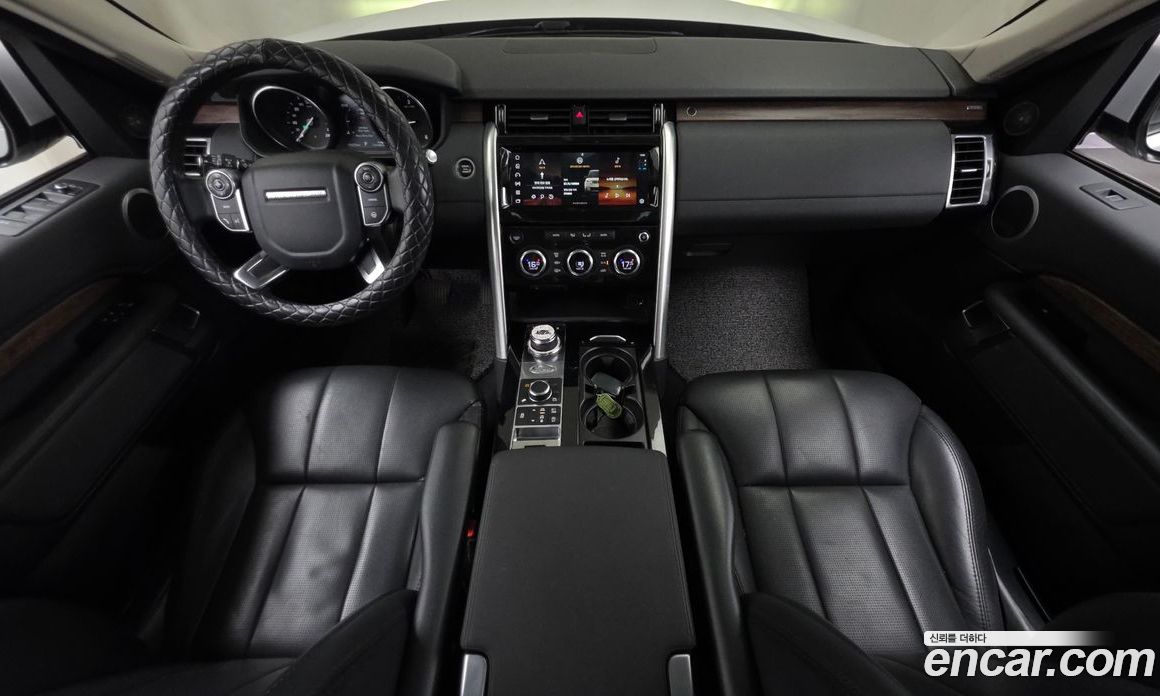 Land Rover Discovery 5 фото 7