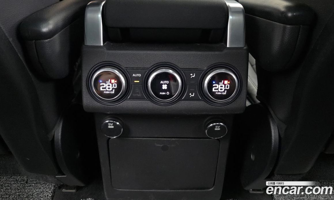Land Rover Discovery 5 фото 19