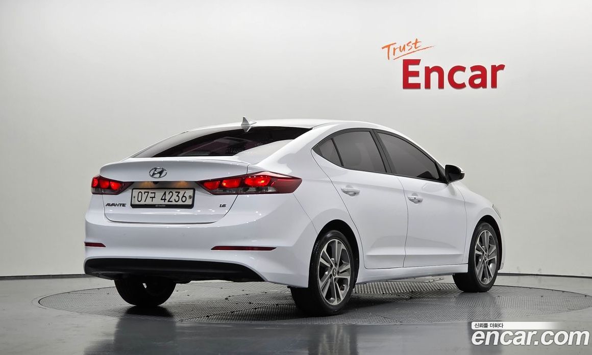 Hyundai Avante (AD) 6th Gen фото 2