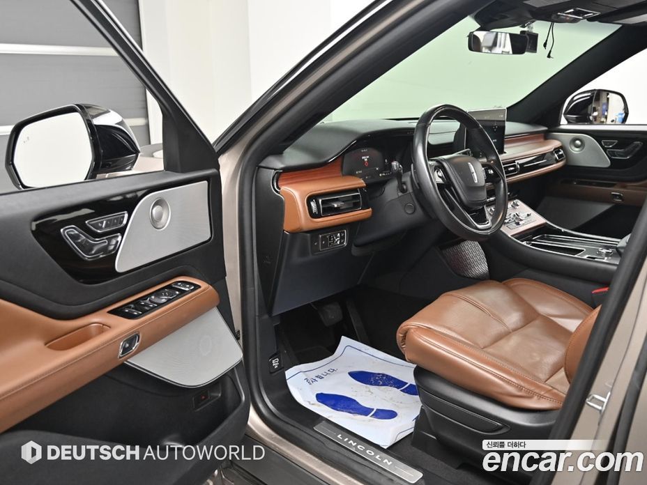 Lincoln Aviator 2nd Gen фото 11