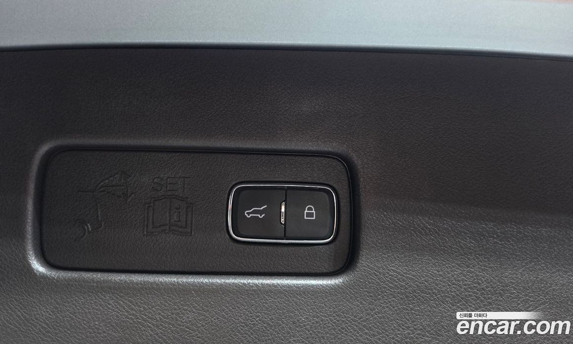 Lincoln Aviator 2nd Gen фото 19