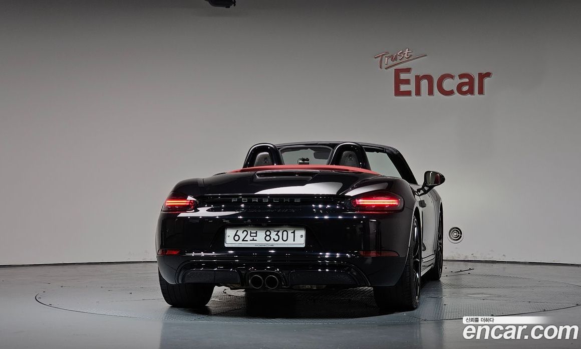 Porsche 718 Boxster фото 3