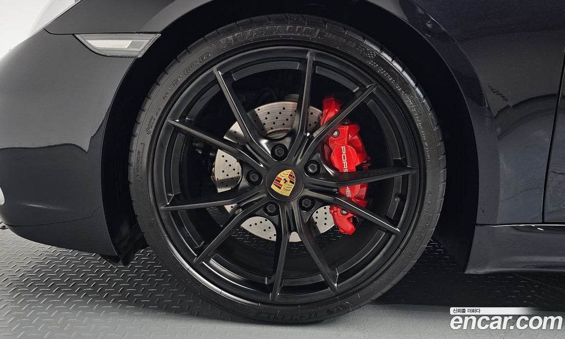 Porsche 718 Boxster фото 4