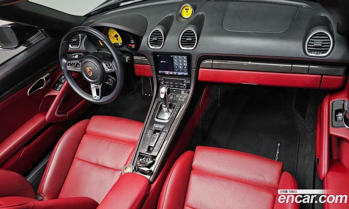Porsche 718 Boxster фото 6