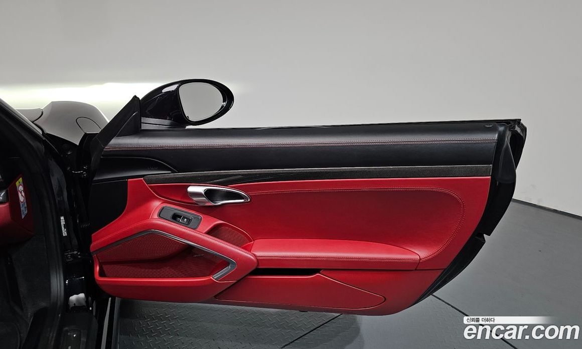 Porsche 718 Boxster фото 24