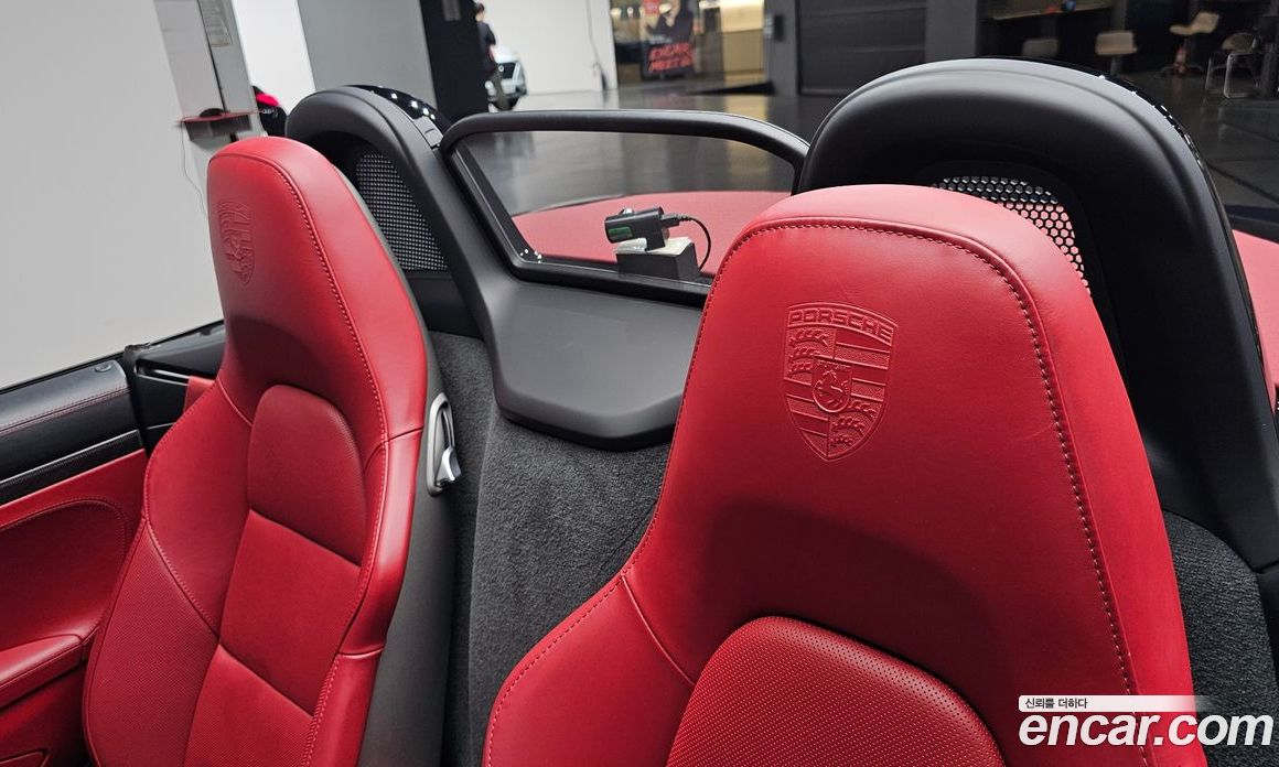 Porsche 718 Boxster фото 31