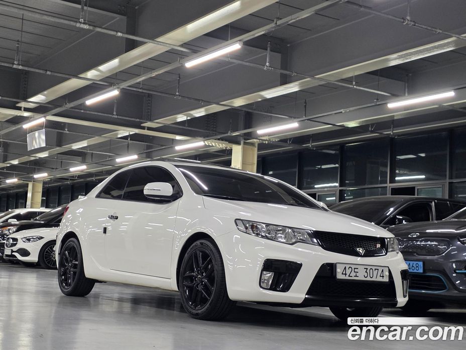Kia Forte Koup фото 5
