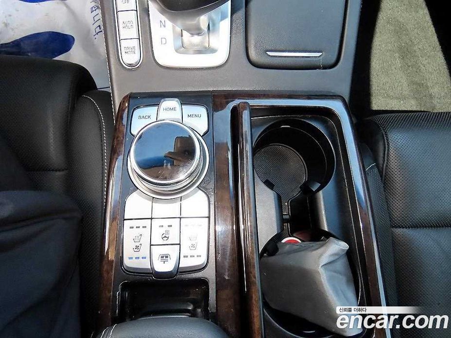 Genesis G90 фото 13