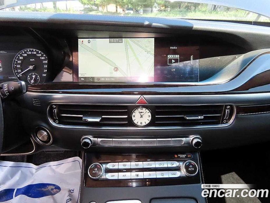 Genesis G90 фото 14