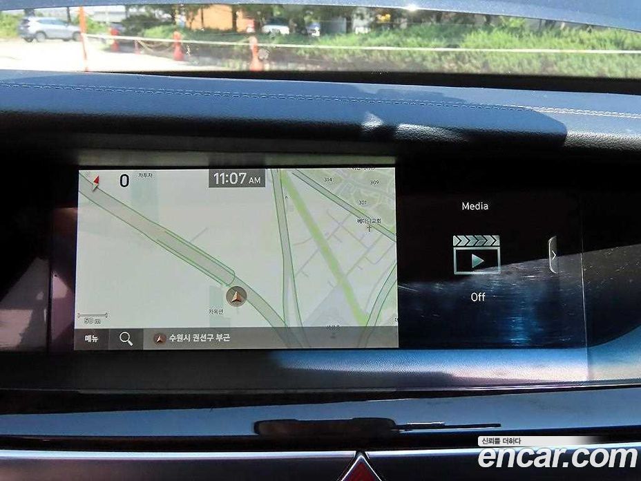 Genesis G90 фото 15