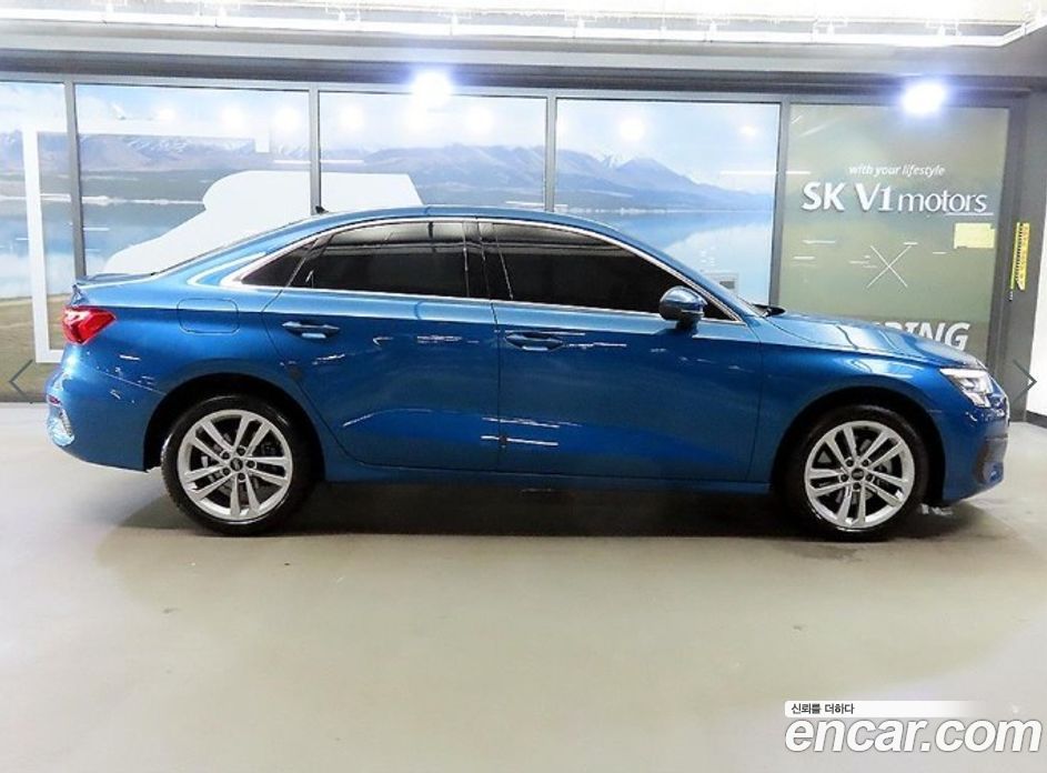 Audi A3 (8Y) фото 3