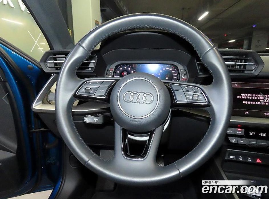 Audi A3 (8Y) фото 8