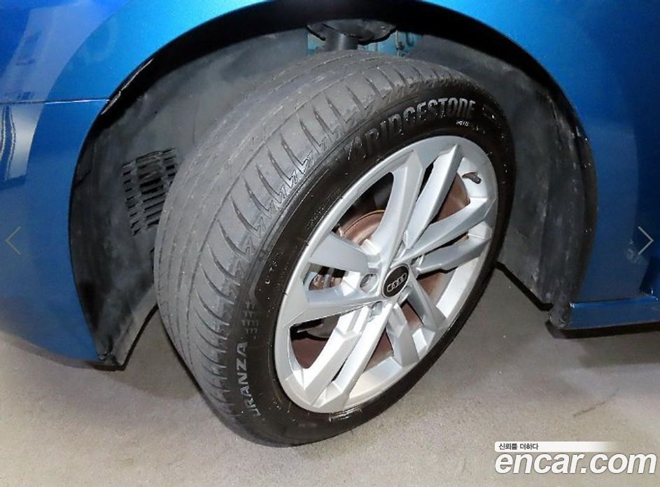 Audi A3 (8Y) фото 18