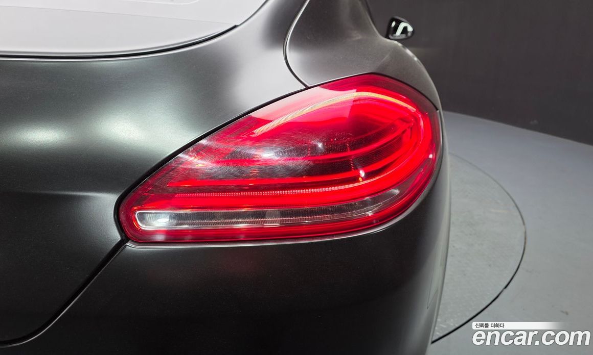 Porsche Panamera фото 23