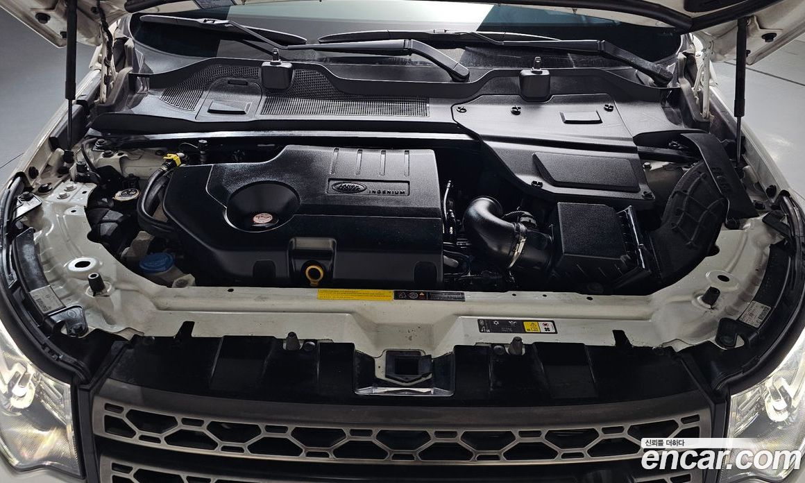 Land Rover Discovery Sport 1st Gen фото 6