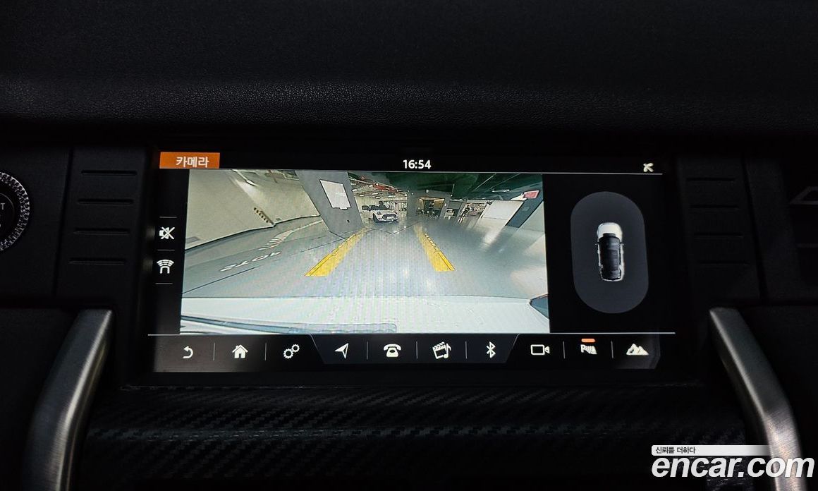 Land Rover Discovery Sport 1st Gen фото 15
