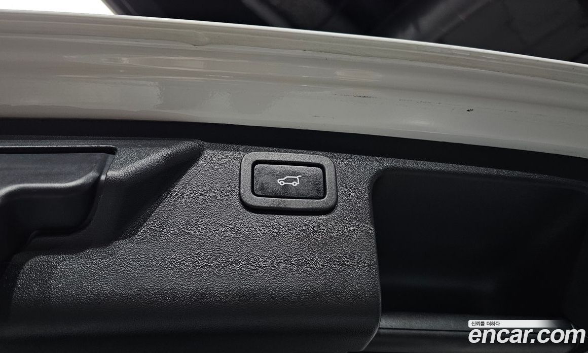Land Rover Discovery Sport 1st Gen фото 20
