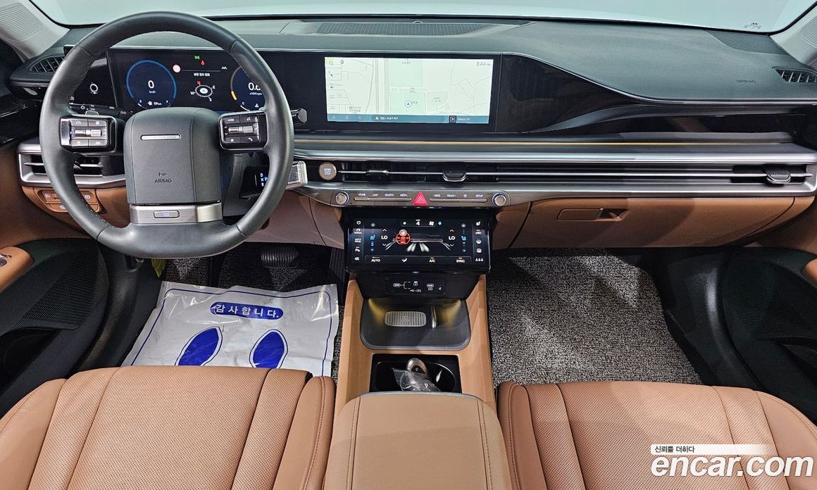 Hyundai Grandeur (GN7) фото 7