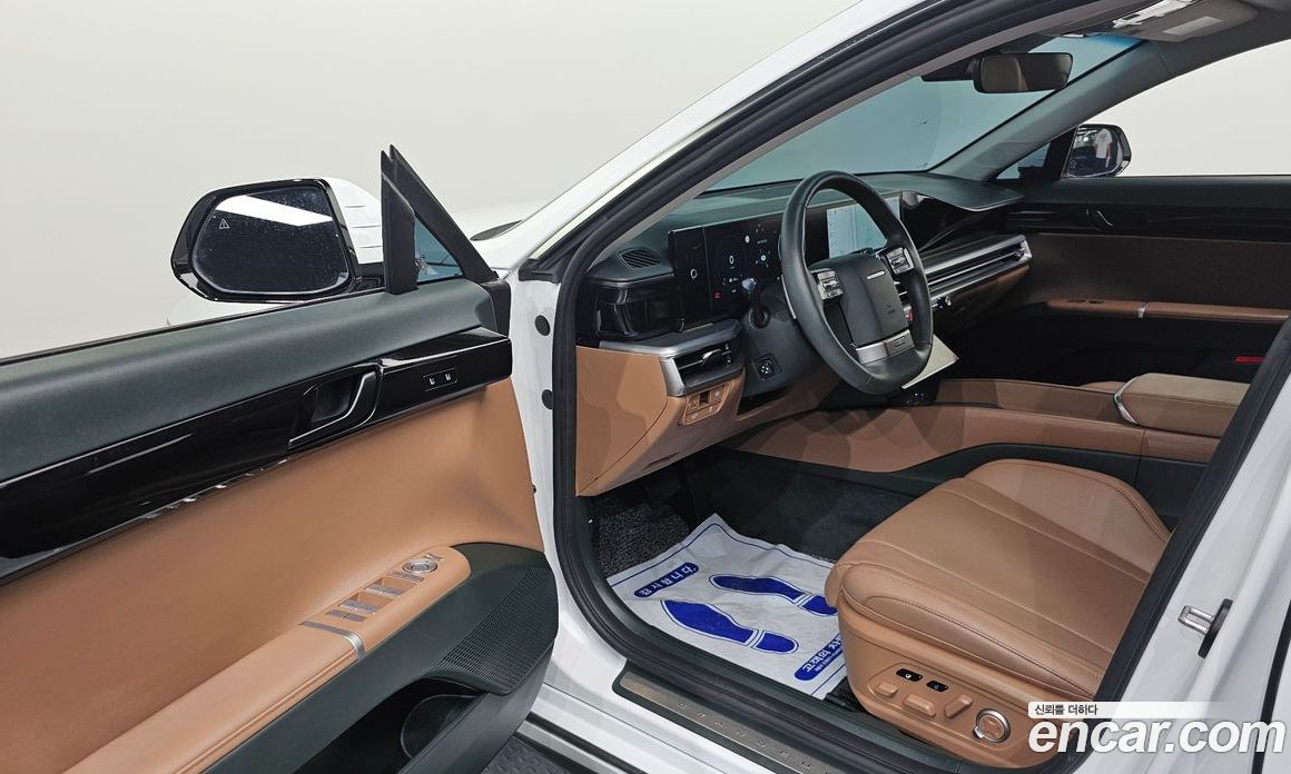 Hyundai Grandeur (GN7) фото 10